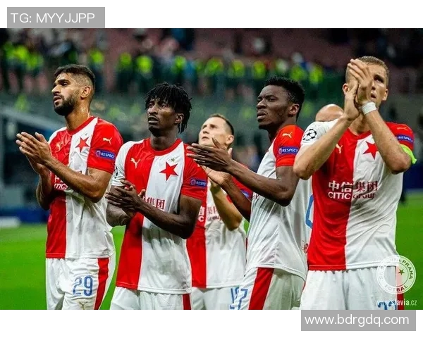 国米与皇马激战正酣比分悬念迭起谁能笑到最后